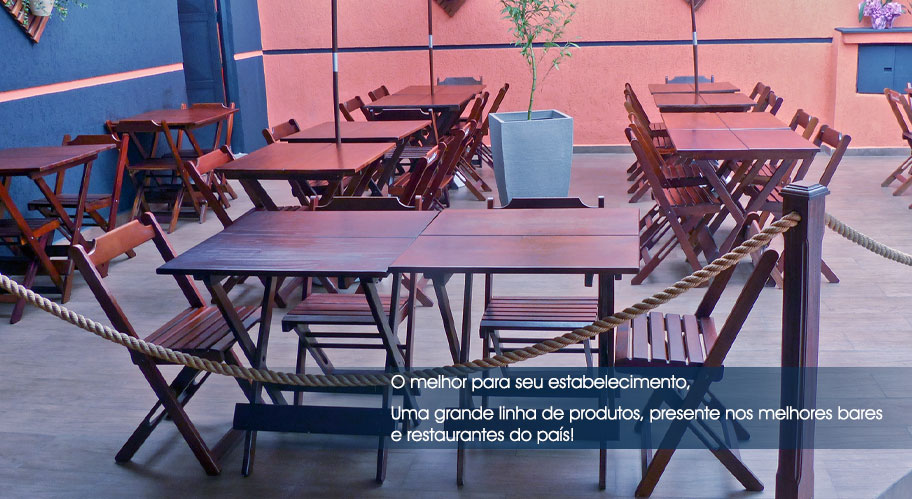 Foto: mesas e cadeiras em ambiente de bar